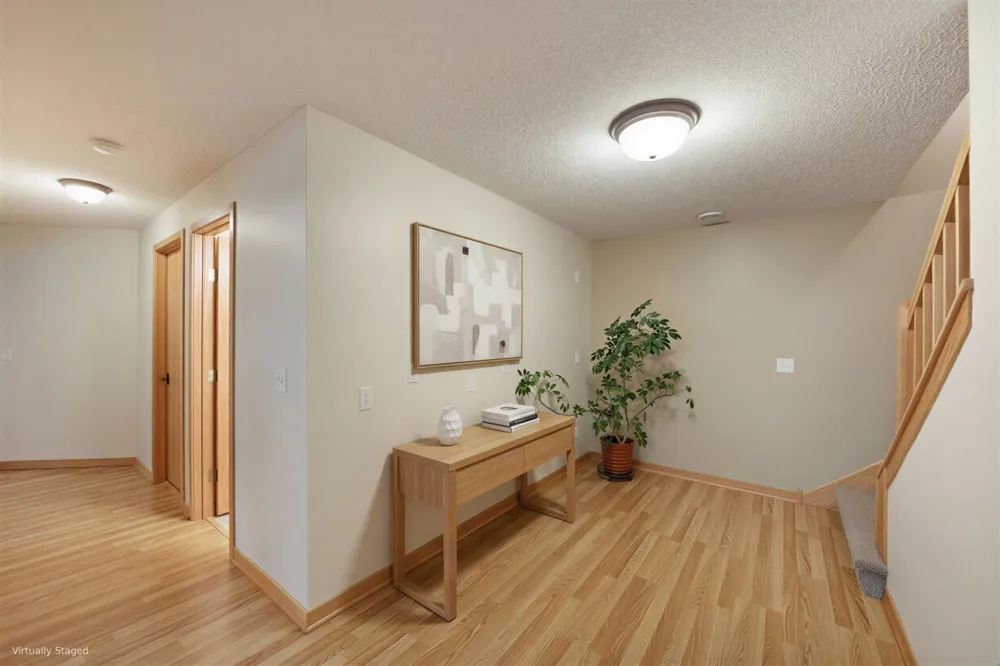 782 New Century Boulevard S Maplewood, MN 55119