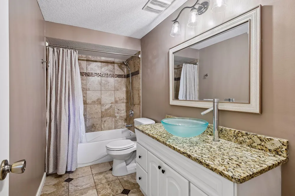 5112 Willow Lane Minnetonka, MN 55345