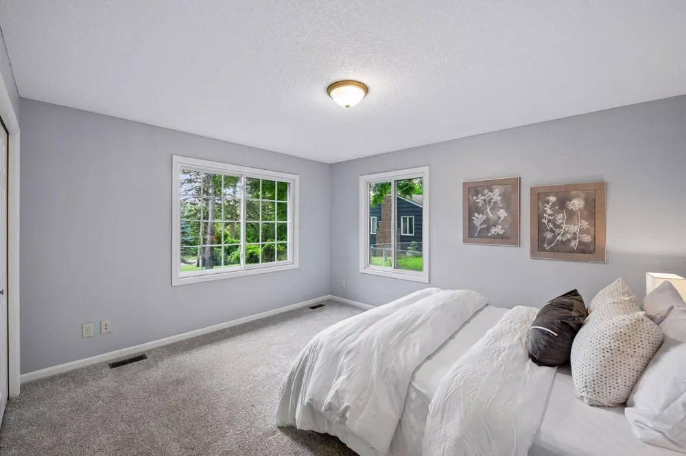 5112 Willow Lane Minnetonka, MN 55345