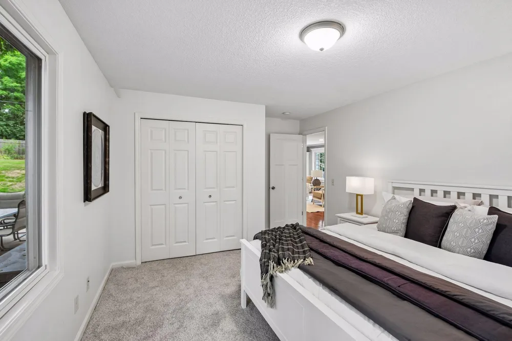 5112 Willow Lane Minnetonka, MN 55345