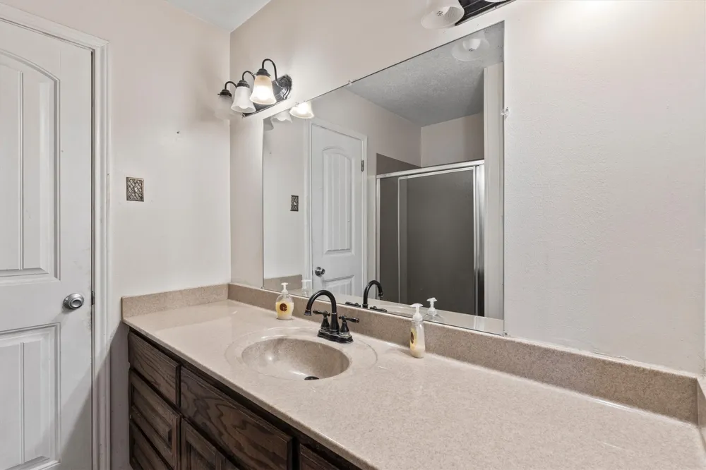 442 High View Drive Denison, TX 75020