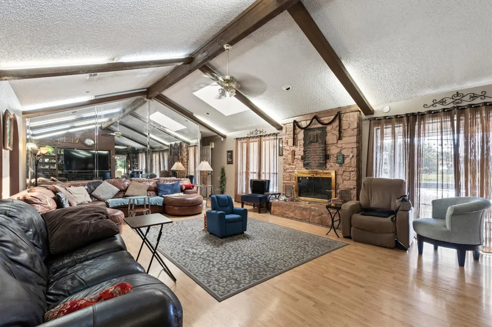 442 High View Drive Denison, TX 75020