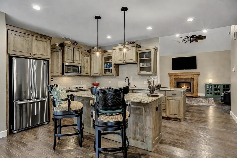 3818 Sumner Court Sherman, TX 75090