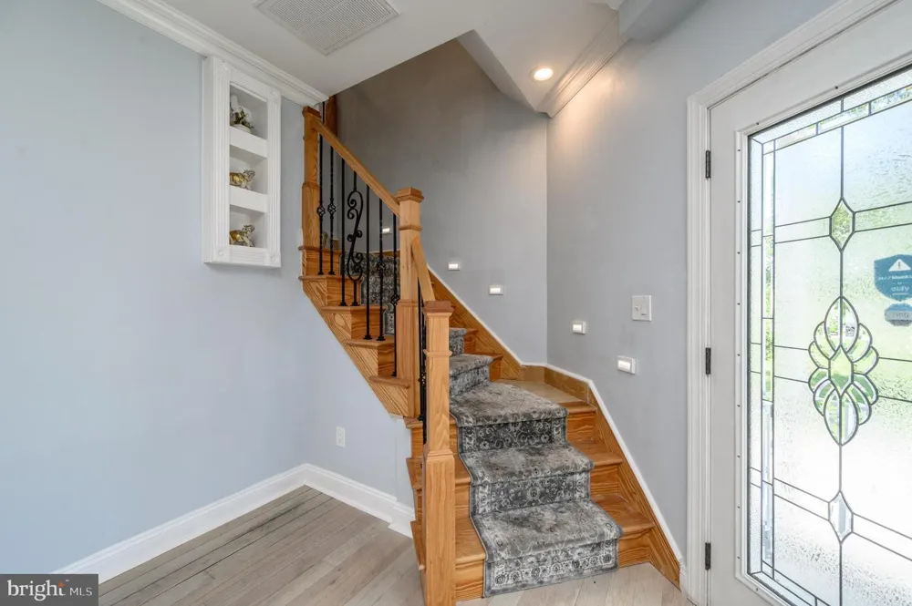 11 BROOK ROAD Kendall Park, NJ 08824