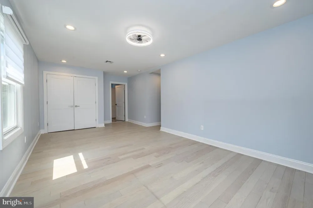 11 BROOK ROAD Kendall Park, NJ 08824