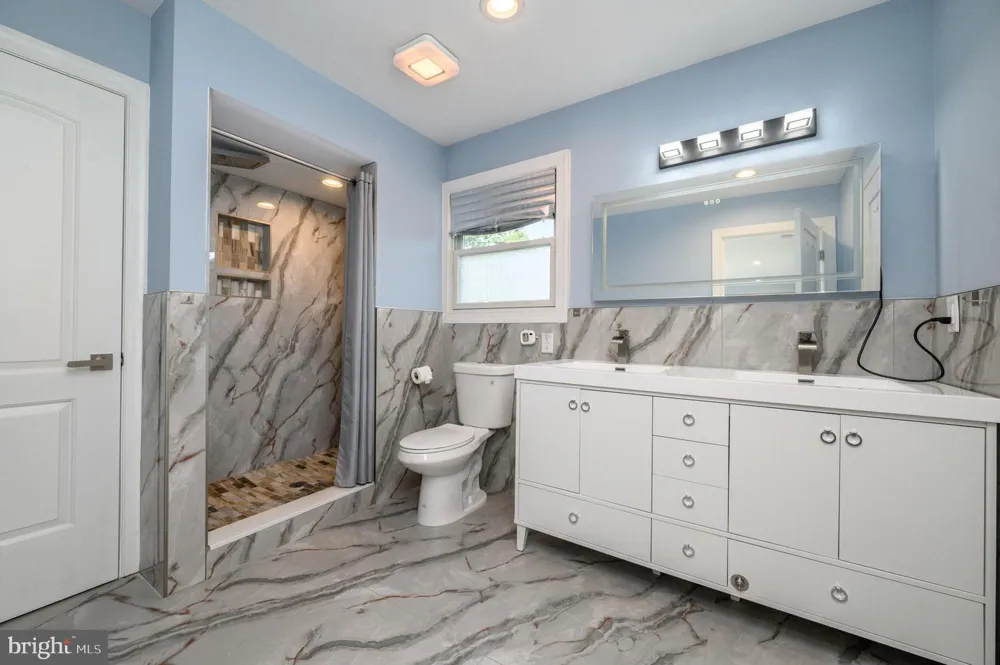 11 BROOK ROAD Kendall Park, NJ 08824