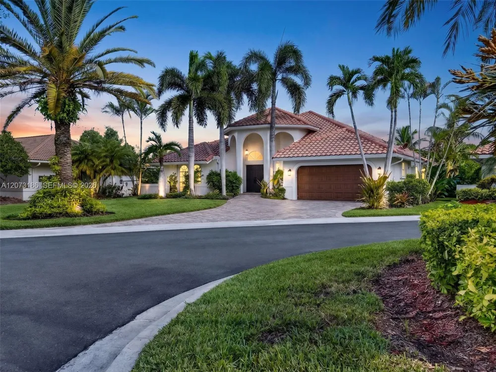 719 Crystal Ct Weston, FL 33326