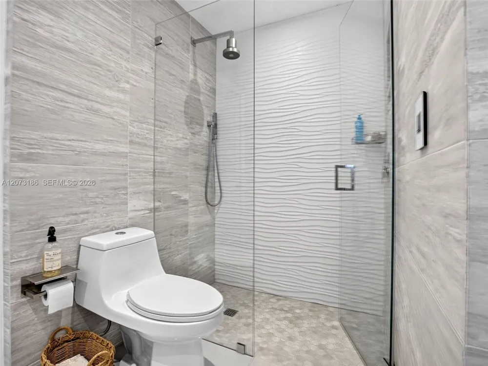 719 Crystal Ct Weston, FL 33326
