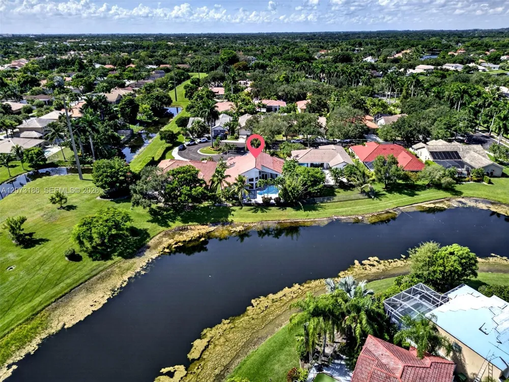 719 Crystal Ct Weston, FL 33326