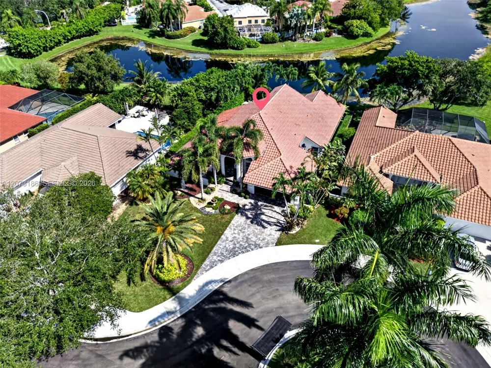 719 Crystal Ct Weston, FL 33326