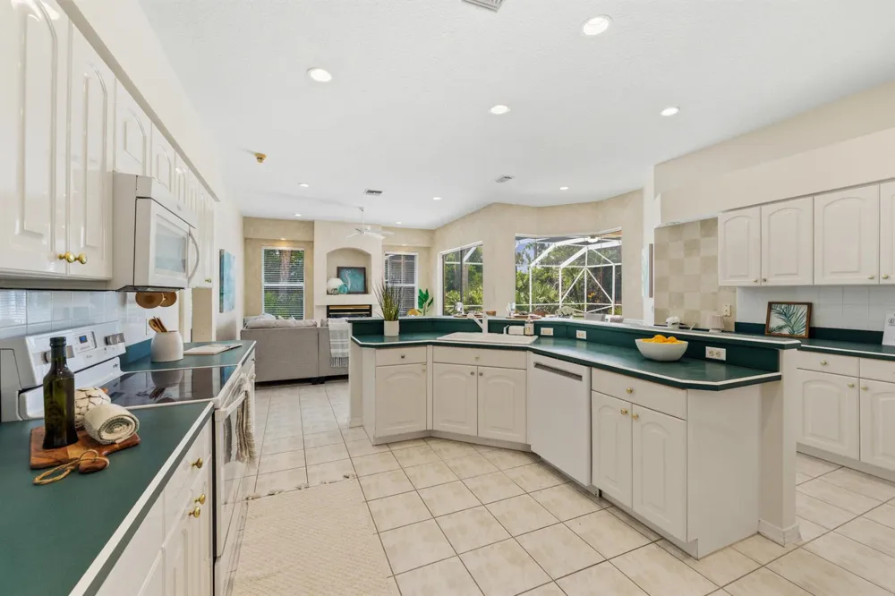4931 SE Lost Lake Way Hobe Sound, FL 33455