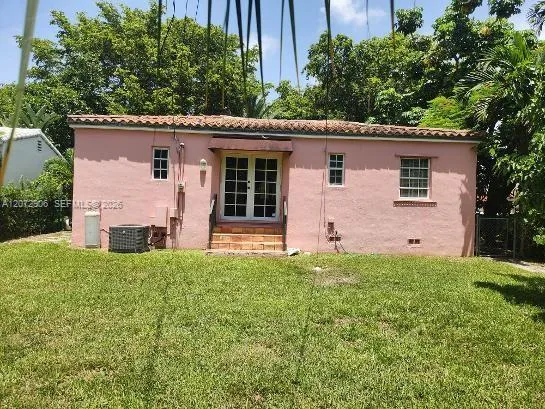 448 Cadagua Ave Coral Gables, FL 33146