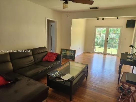 448 Cadagua Ave Coral Gables, FL 33146