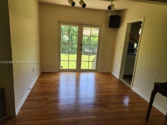 448 Cadagua Ave Coral Gables, FL 33146