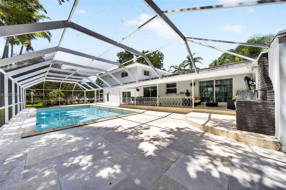 12555 SW 69th Ct Pinecrest, FL 33156