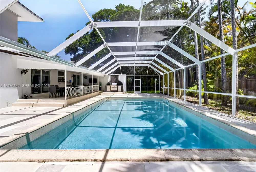 12555 SW 69th Ct Pinecrest, FL 33156