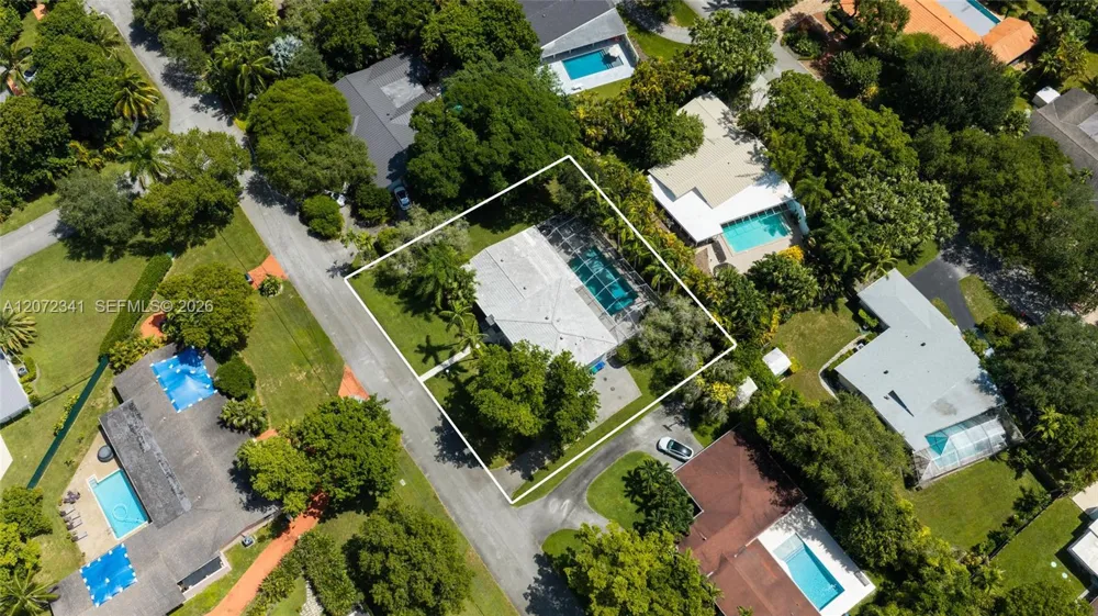 12555 SW 69th Ct Pinecrest, FL 33156