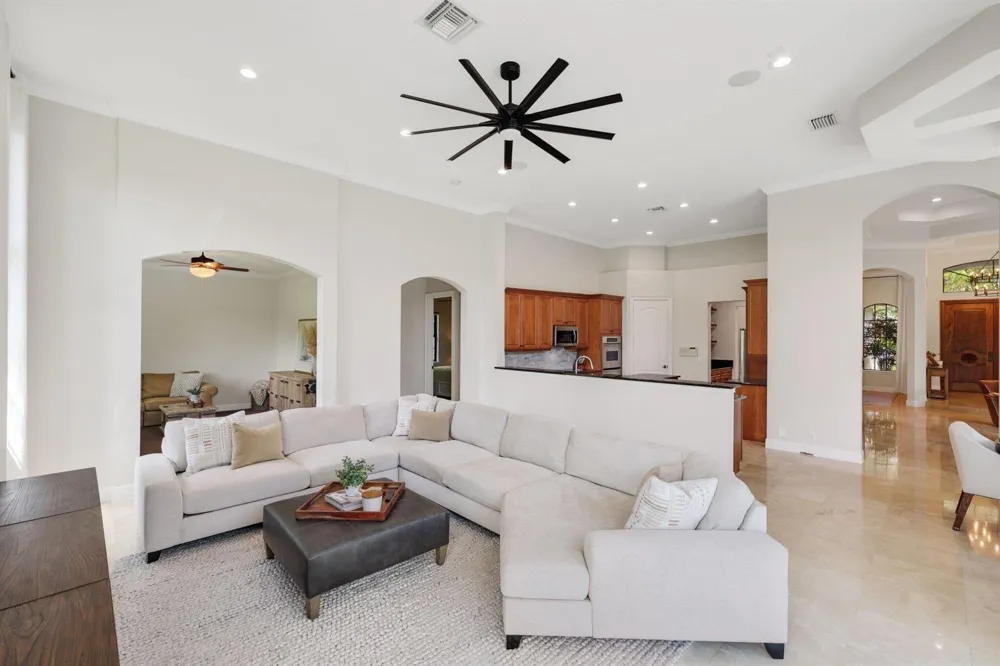 8977 Stone Pier Drive Boynton Beach, FL 33472