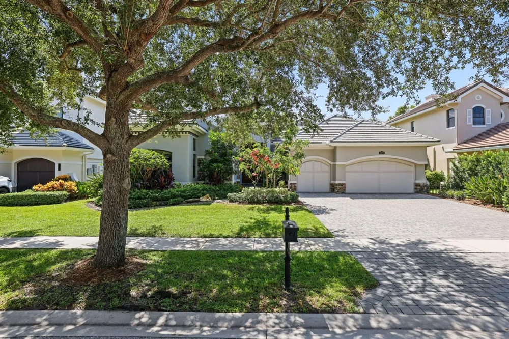 8977 Stone Pier Drive Boynton Beach, FL 33472
