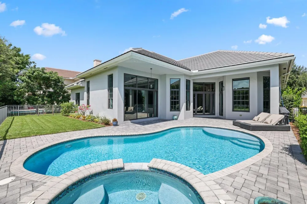 8977 Stone Pier Drive Boynton Beach, FL 33472