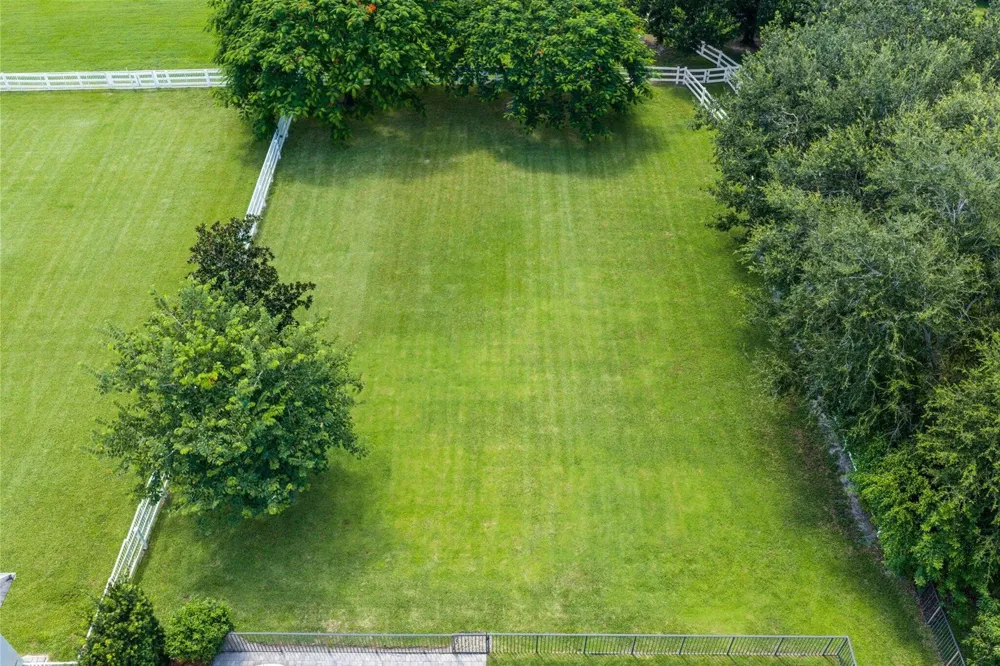 8977 Stone Pier Drive Boynton Beach, FL 33472
