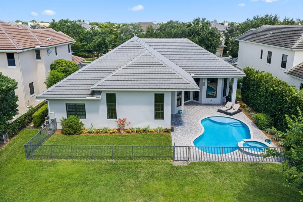 8977 Stone Pier Drive Boynton Beach, FL 33472