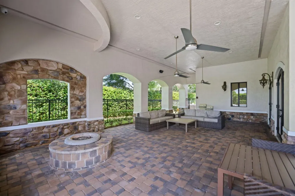8977 Stone Pier Drive Boynton Beach, FL 33472