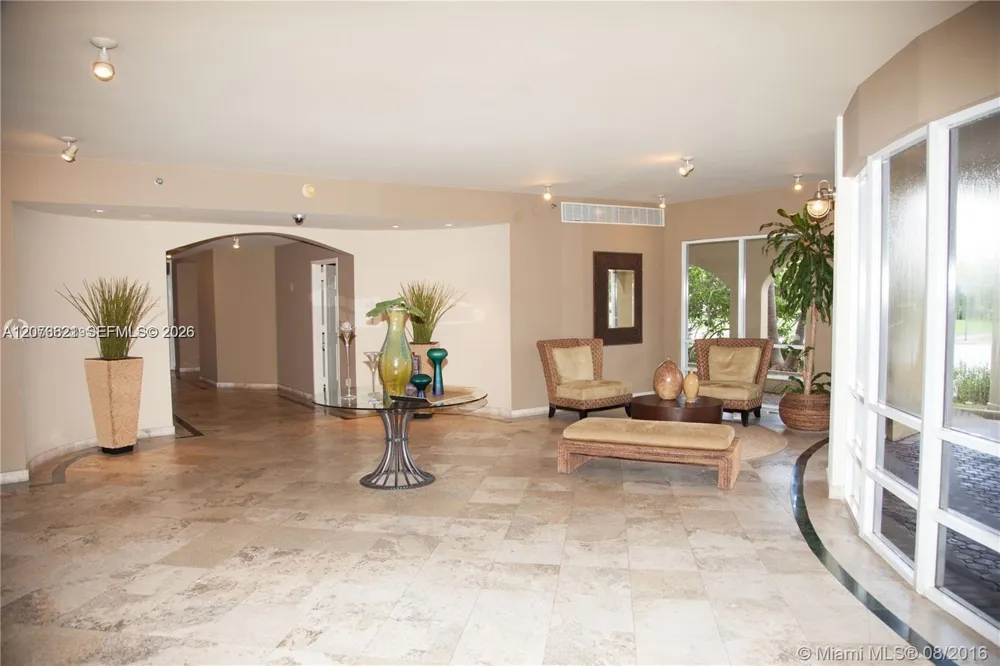 2351 Douglas Rd #909 Miami, FL 33145