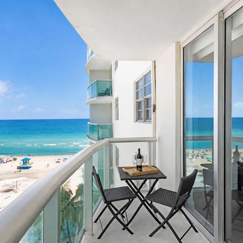 3801 S Ocean Drive #8b Hollywood, FL 33019