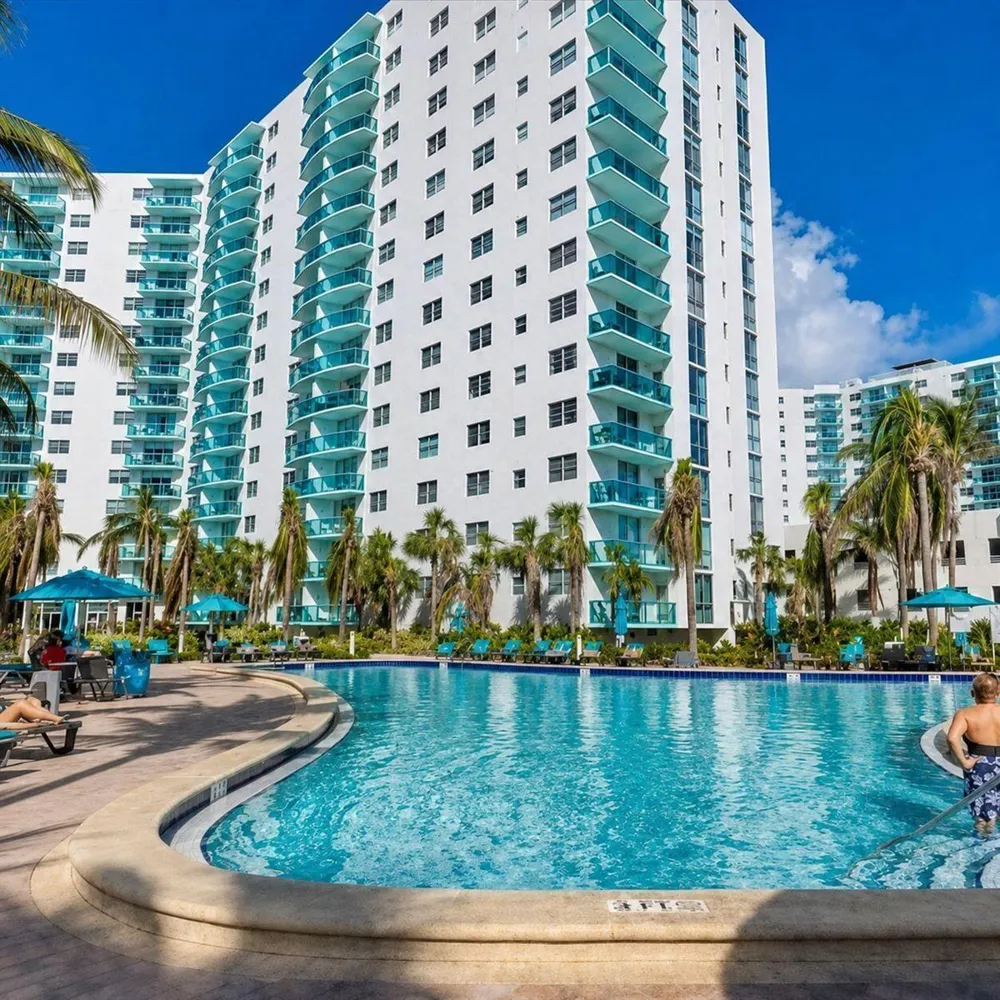 3801 S Ocean Drive #8b Hollywood, FL 33019