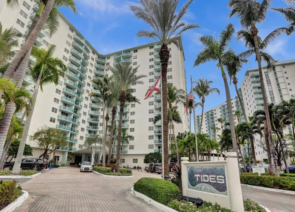 3801 S Ocean Drive #8b Hollywood, FL 33019