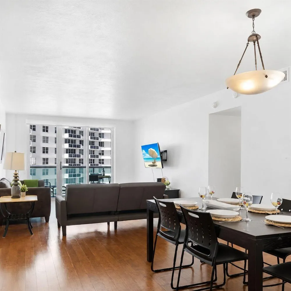 3801 S Ocean Drive #8b Hollywood, FL 33019