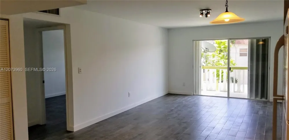 15205 NE 6th Ave #D204 Miami, FL 33162