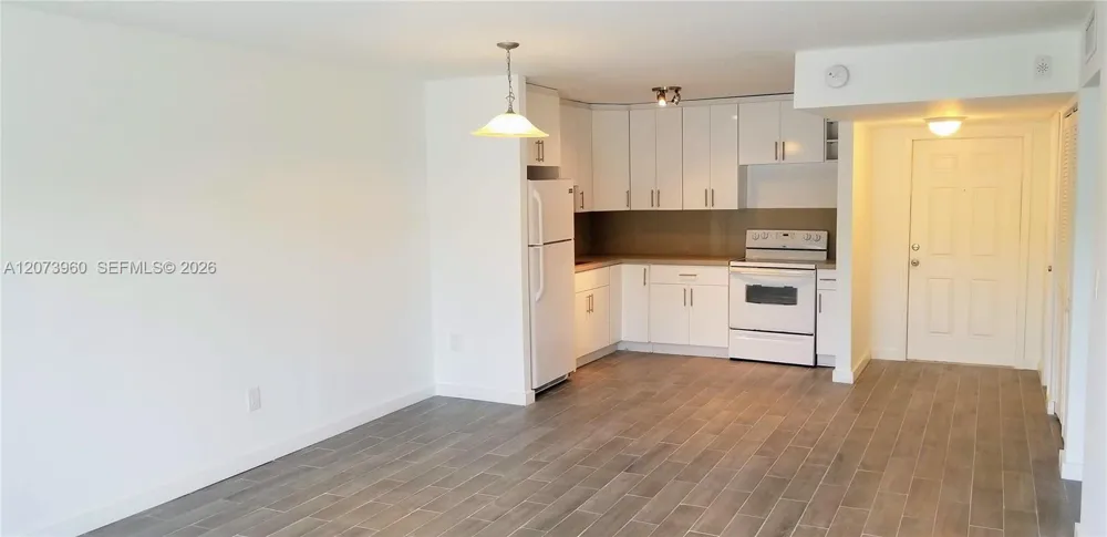15205 NE 6th Ave #D204 Miami, FL 33162