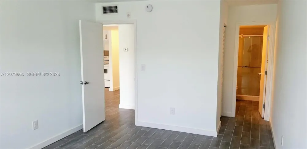 15205 NE 6th Ave #D204 Miami, FL 33162