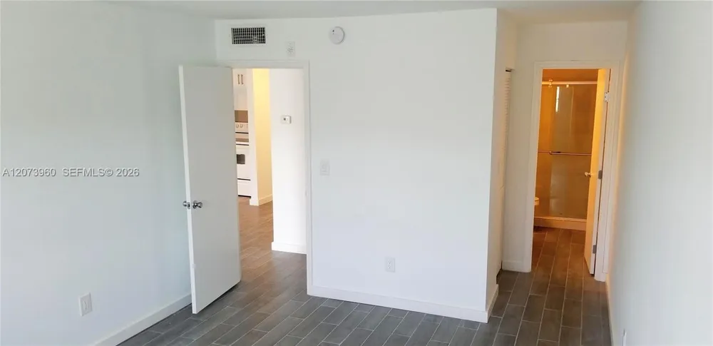 15205 NE 6th Ave #D204 Miami, FL 33162