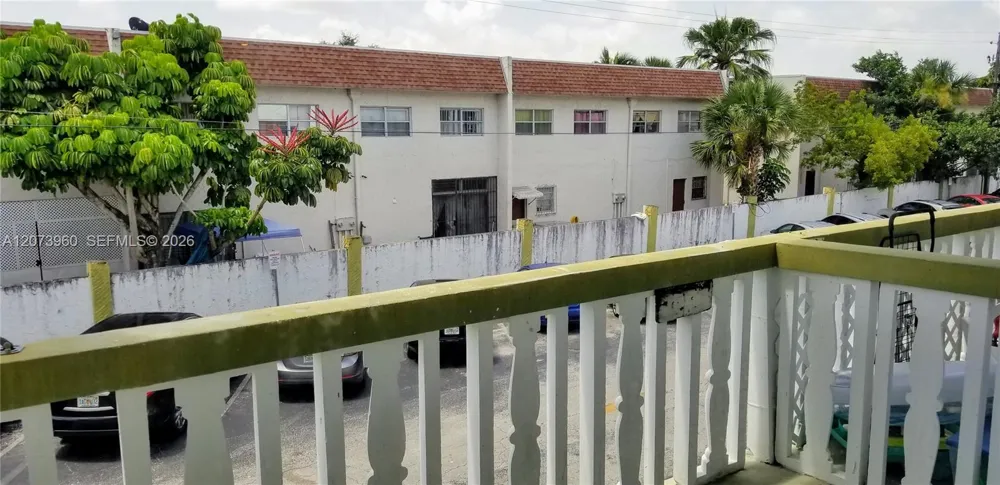 15205 NE 6th Ave #D204 Miami, FL 33162