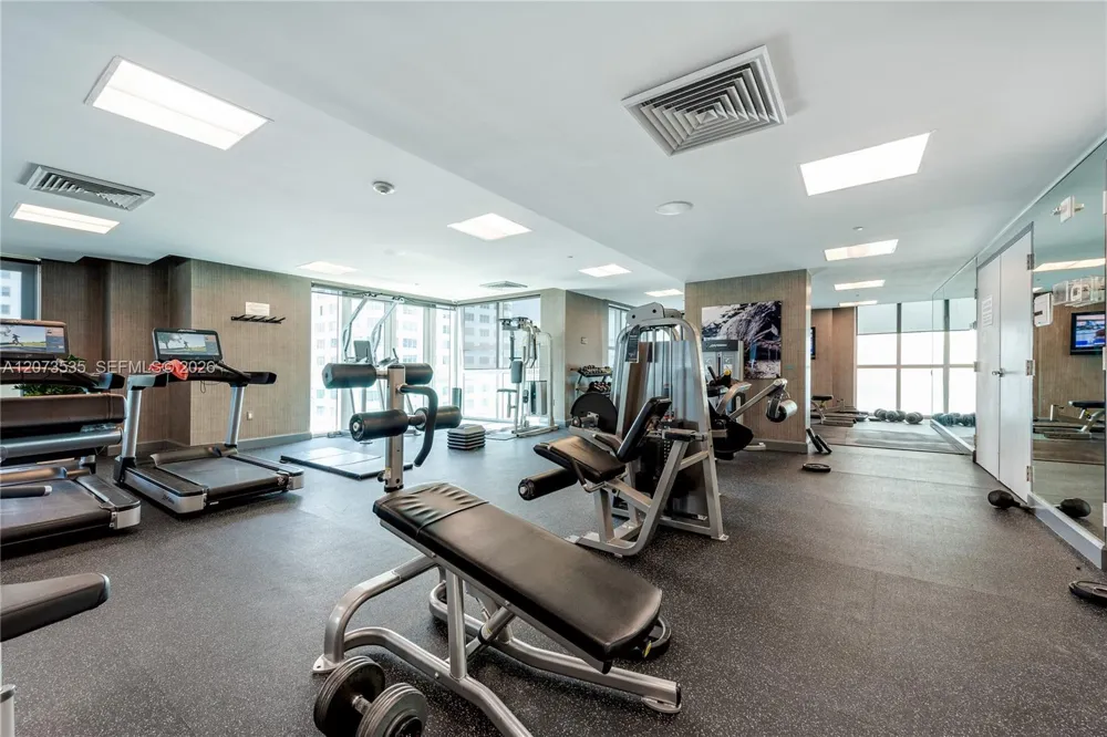 951 Brickell Ave #2709 Miami, FL 33131