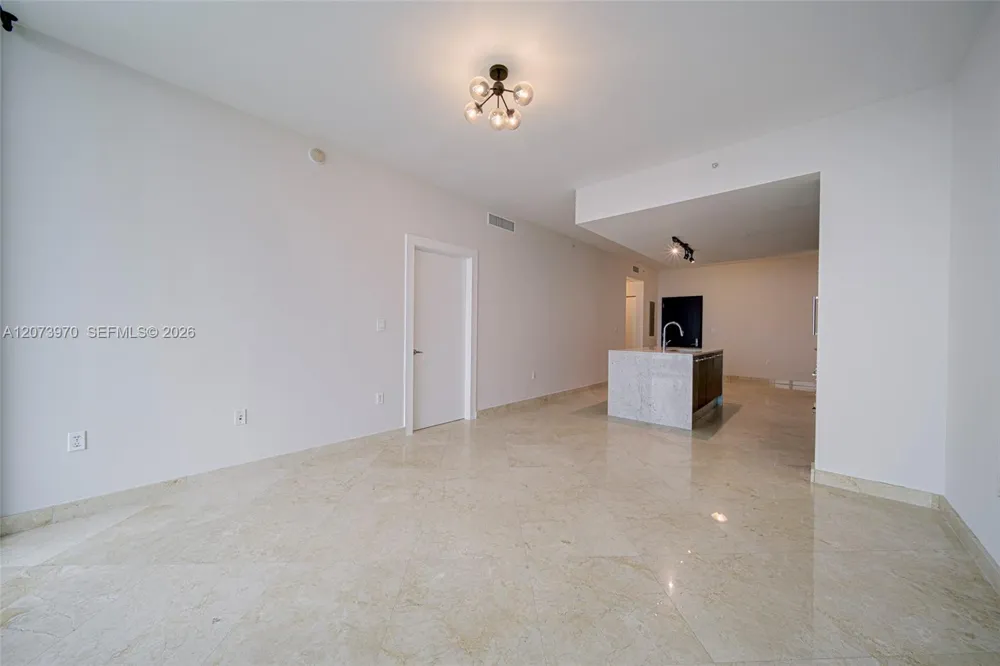 900 Biscayne Blvd #5203 Miami, FL 33132
