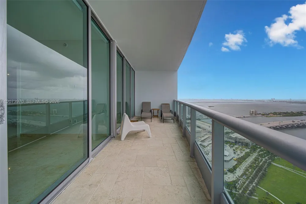 900 Biscayne Blvd #5203 Miami, FL 33132