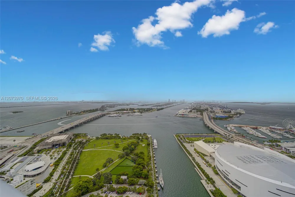 900 Biscayne Blvd #5203 Miami, FL 33132