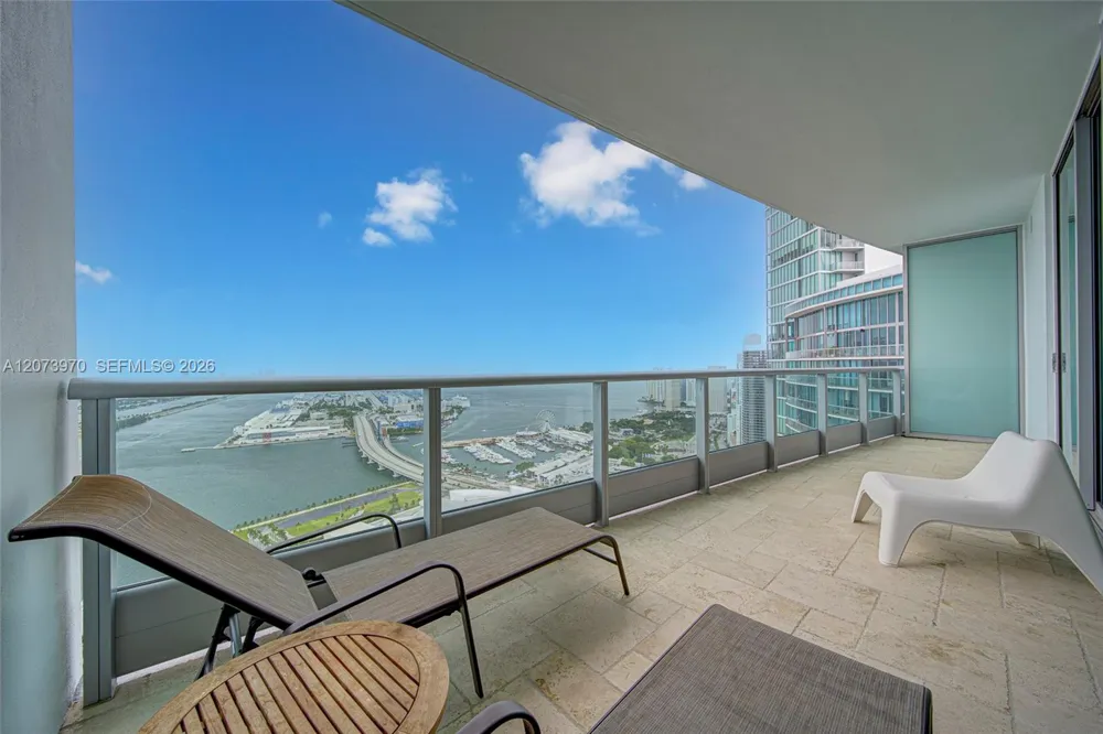 900 Biscayne Blvd #5203 Miami, FL 33132