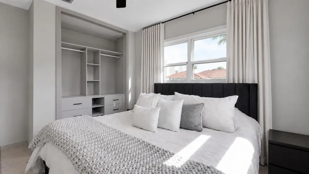 935 Nautilus Isle Dania Beach, FL 33004