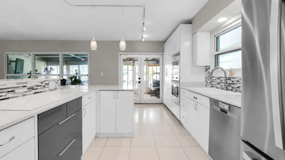 935 Nautilus Isle Dania Beach, FL 33004