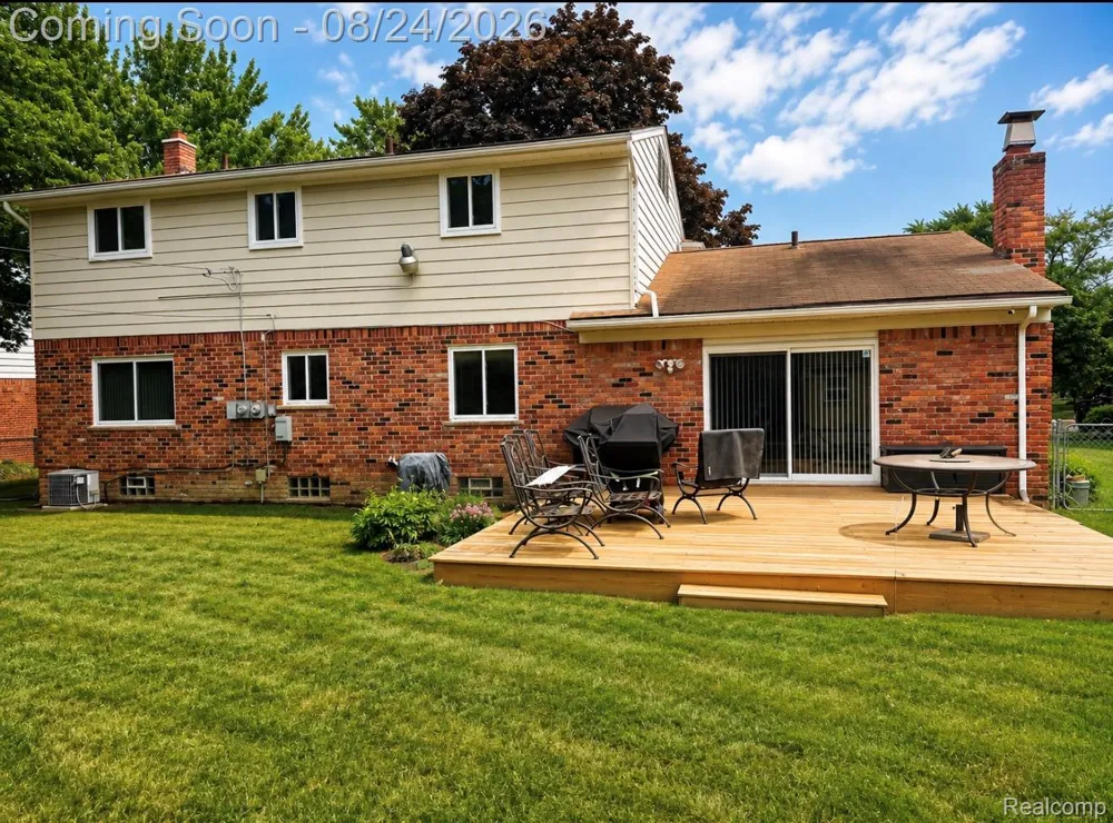 21430 Winchester Street S Southfield City, MI 48076