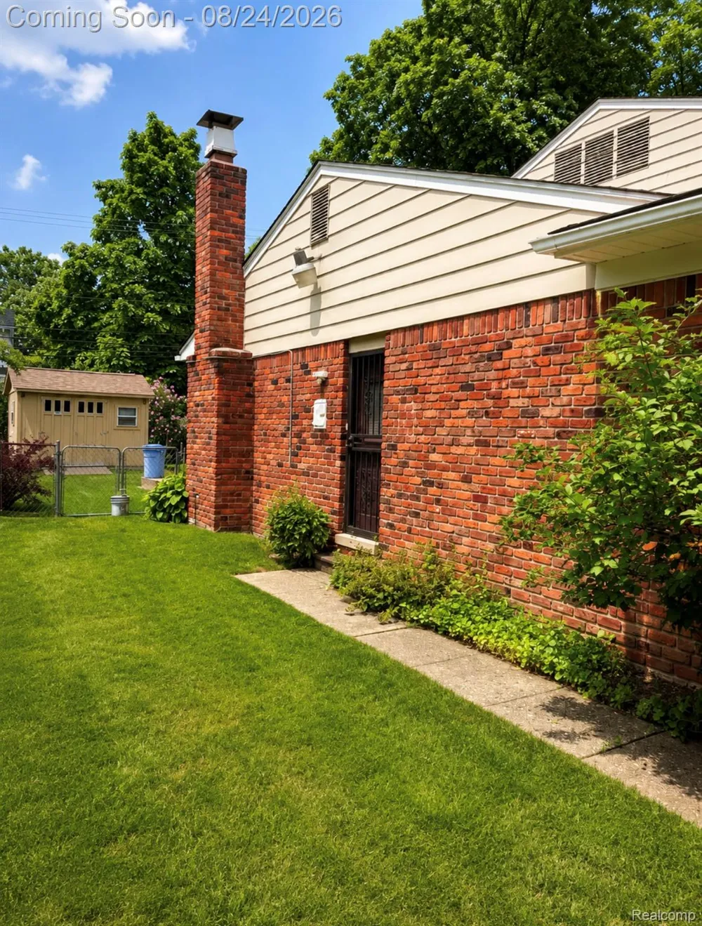 21430 Winchester Street S Southfield City, MI 48076