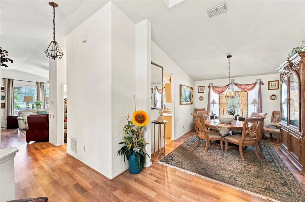 1469 RIVERDALE DRIVE Oldsmar, FL 34677