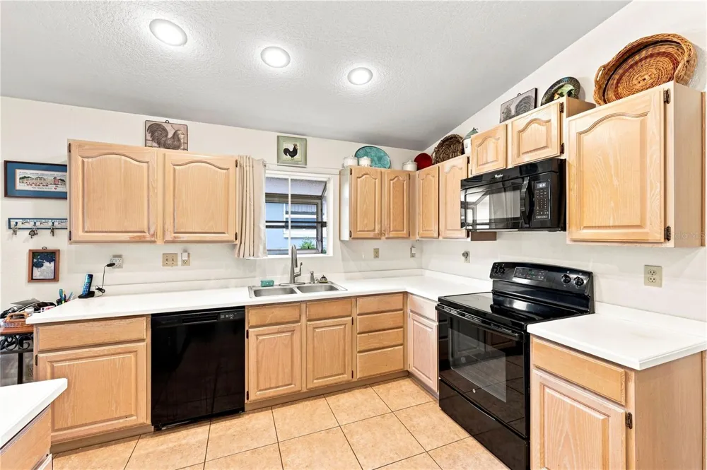 1469 RIVERDALE DRIVE Oldsmar, FL 34677