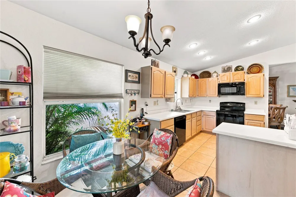 1469 RIVERDALE DRIVE Oldsmar, FL 34677
