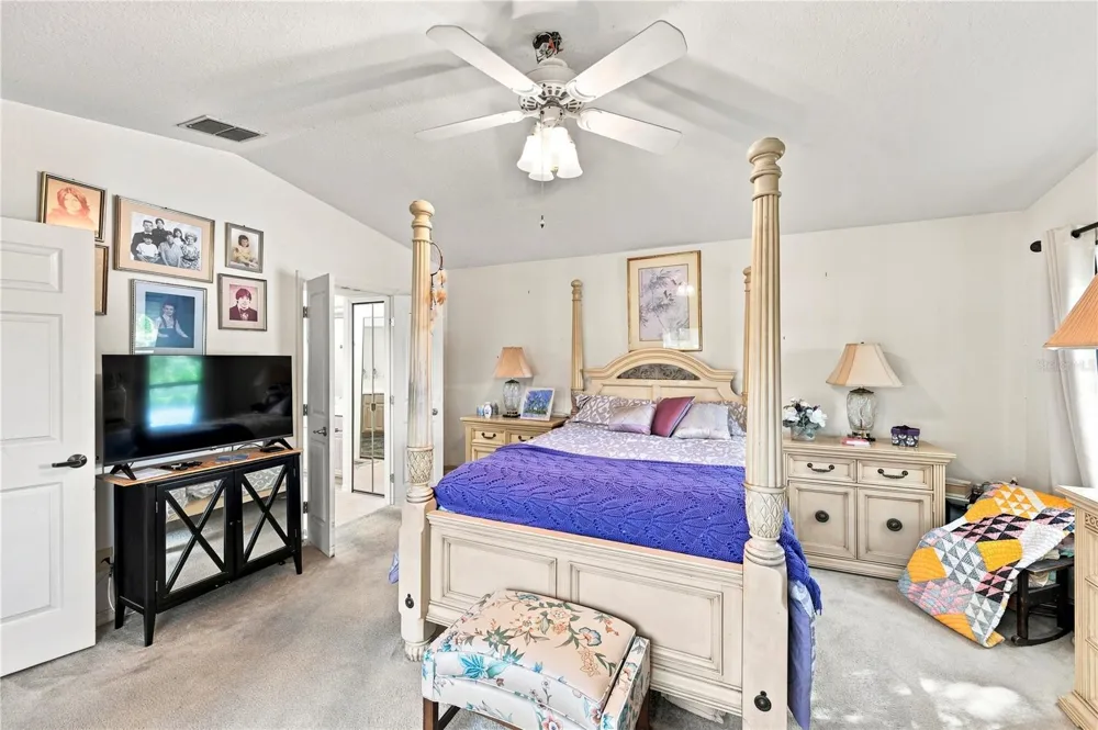 1469 RIVERDALE DRIVE Oldsmar, FL 34677